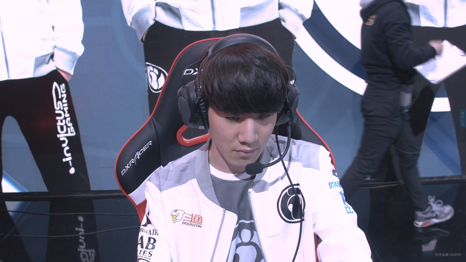 TheShy焦点对战,Uzi与60激战德国队分钟,大比分获胜胜负难料!气势如虹延续的简单介绍 TheShy焦点对战,Uzi与60激战德国队分钟,大比分获胜胜负难料!气势如虹延续的简单介绍