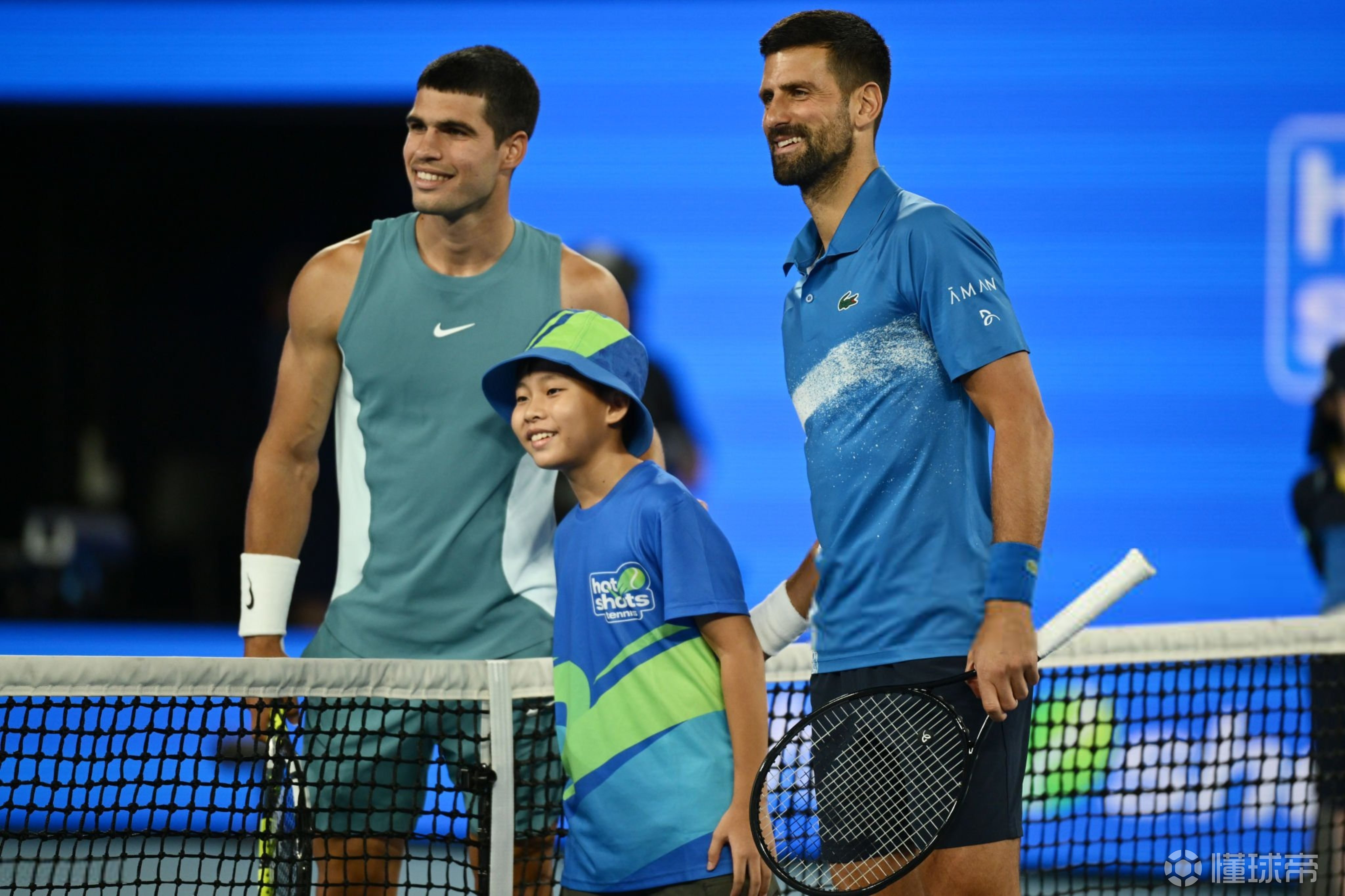 德约科维奇意外战胜西班牙队,比赛局势复杂引爆全场!上演精彩一战 德约科维奇意外战胜西班牙队,比赛局势复杂引爆全场!上演精彩一战