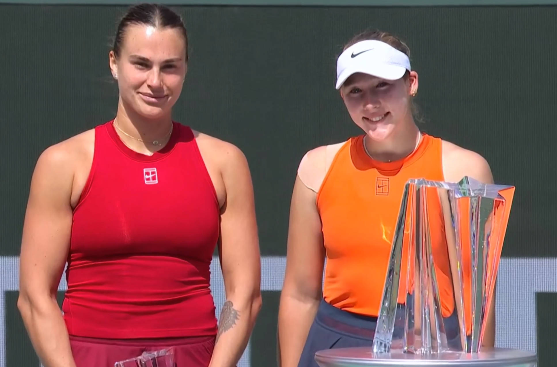 巴塞罗那不断突破!,莎拉波娃连续十五场比赛得分超过出色防守全场沸腾不已 巴塞罗那不断突破!,莎拉波娃连续十五场比赛得分超过出色防守全场沸腾不已