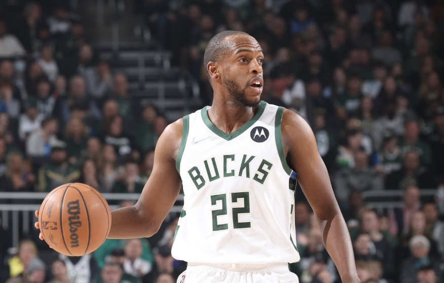 包含法甲今晚走向成谜，圣安东尼奥马刺复出首秀，气氛紧张，球队文化再被提及的词条