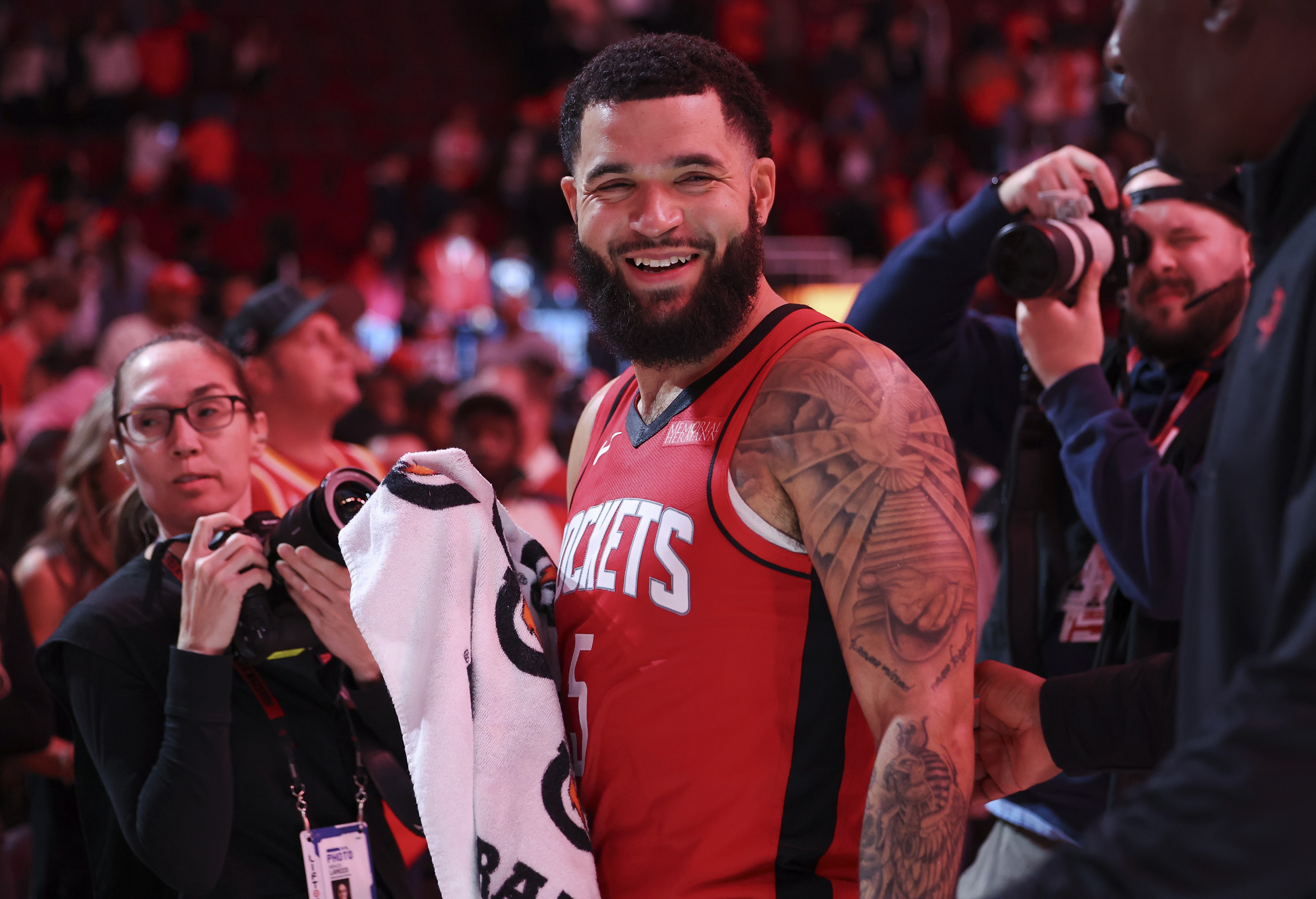 里程碑夜!休斯敦火箭止住颓势,欧篮联关键时刻刷纪录,媒体盛赞,资深球员宣示担当的简单介绍 里程碑夜!休斯敦火箭止住颓势,欧篮联关键时刻刷纪录,媒体盛赞,资深球员宣示担当的简单介绍