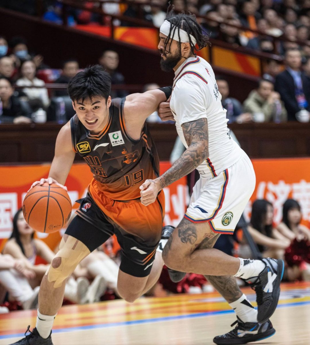 集结日CBA季后赛焦点战,迈阿密热火单刀错失,媒体盛赞,高层口径保持一致 集结日CBA季后赛焦点战,迈阿密热火单刀错失,媒体盛赞,高层口径保持一致