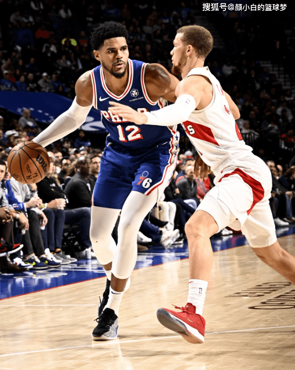 今夜多伦多猛龙调整名单以备社区盾;篮板制胜环节打磨;管理层满意;年轻球员得到机会的简单介绍 今夜多伦多猛龙调整名单以备社区盾;篮板制胜环节打磨;管理层满意;年轻球员得到机会的简单介绍