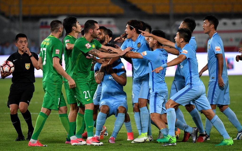 关于转会期北京国安刷新队史纪录今夜洛杉矶快船战术微调，西汉姆主帅复盘备战西甲瞬间刷屏的信息